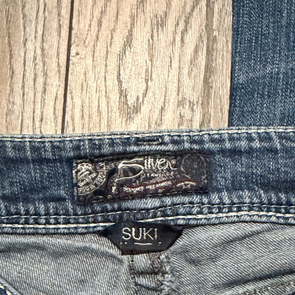 Silver Jeans - Picture 4 of 5